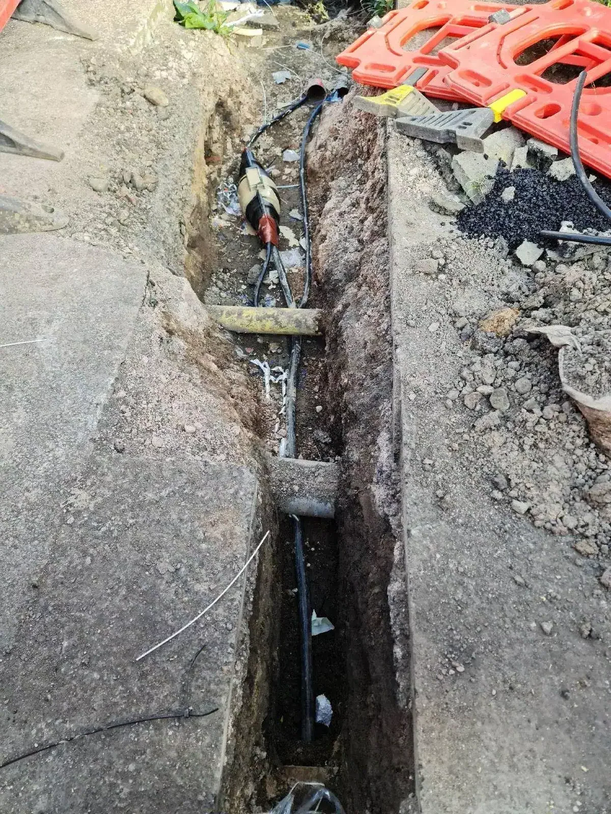 Safe digging practices training materials